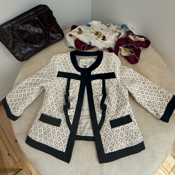 Anthropologie Tabitha Women's Black and Cream Blazer - Picture 2 of 8